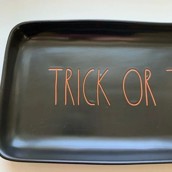 Rae Dunn Halloween Black Platter Tray TRICK OR TREAT Orange Large Letter - Picture 2 of 7